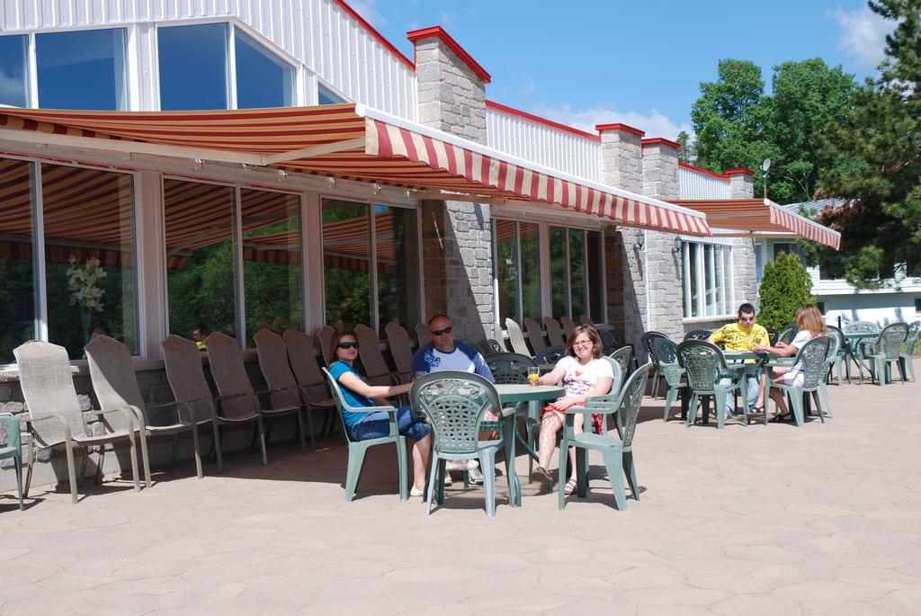 Auberge Le Cabanon Saint Zenon Exterior foto